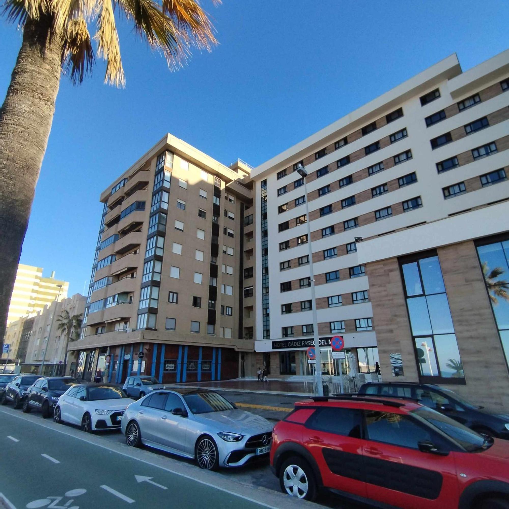 Encantador Apartamento Frente A La Playa Victoria Apartment Cadiz Exterior photo