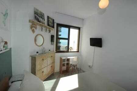 Encantador Apartamento Frente A La Playa Victoria Apartment Cadiz Exterior photo